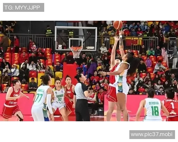 女篮热身赛战报:张子宇11分,卡多佐23+9,中国72-66巴西 女篮热身赛战报:张子宇11分,卡多佐23+9,中国72-66巴西